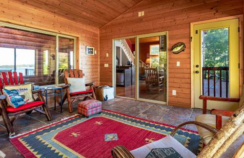 Spacious Leech Lake Home on 2 Private Acres, 200' of lake shore 15 Minutes to Walker with boat lift, dock, swimming, fire pit - Foto 40