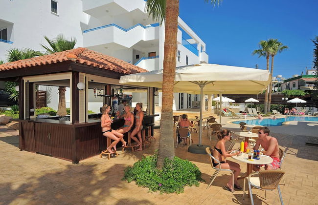 Petrosana Hotel Apartments - Foto 17