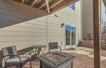 _Entire Home_Game Room_Basement_FirePit_ - Foto 48