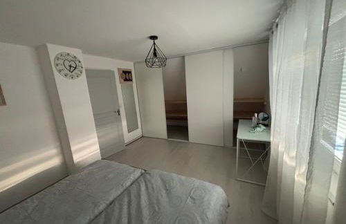 Maison chaleureuse Calme et tranquillité assurés Parking privé - Photo 12