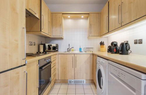 Spacious and central 2 bed 2 bath City apartment - Foto 6