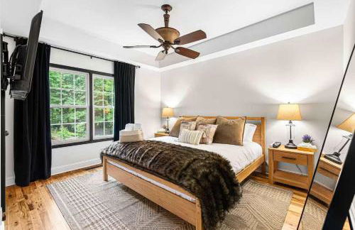 Spacious 6 Bedroom Home with a Heated Salt Water Pool, Theater & Game Room - Foto 41