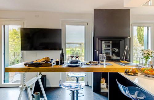 Incantevole vista dalle mura del castello. - Foto 17