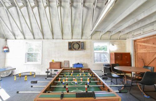 Pristine Multi-Family Home w Barn Game Room - Foto 4