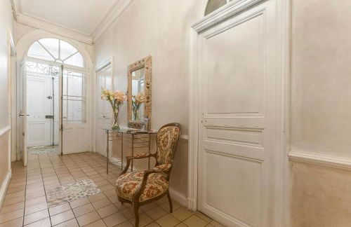 Les Bellevue Cité "3 Apartments, 1 with Garden & Private Parking, Aircon, WiFi, Free Public Car Park, 1 km from Cité" - Foto 68