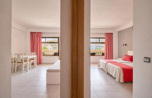 Apartamentos Isla del Sol - Photo 57