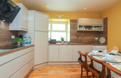 Gadlys House - Beau View - Photo 12