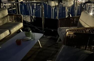 Hausboot mit Motorboot - Foto 34