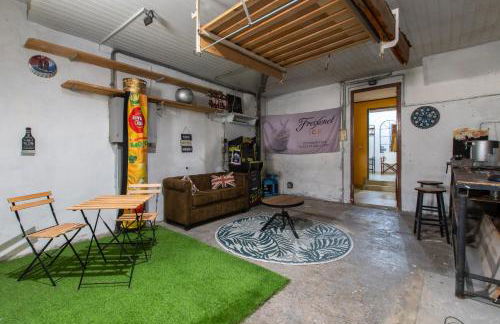 Maison familiale à 2 min à pied de l'Institut A Armand Calme Jeux babyfoot Jacuzzi Proche Mer - Foto 18