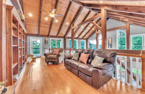 The Retreat at Wildwood - Hot Tub Theater & Deck - Foto 39