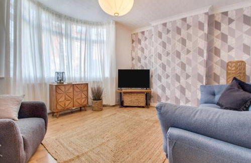 West Midlands-Contractor-Long stay-parking-4 beds - Foto 4