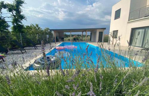 Apartment ENJOY BLUE, with pool & pets welcome - Foto 1