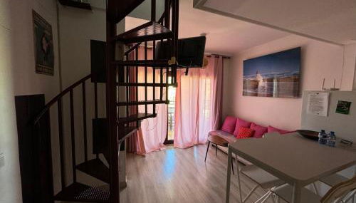 Ático con terraza, piscina y jacuzzi - Foto 2