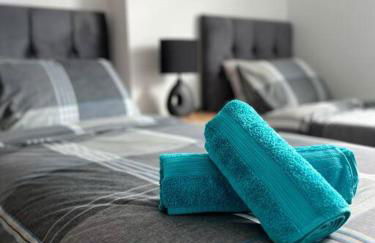 Clare Street - 3 bedroom house with private parking - Photo 12