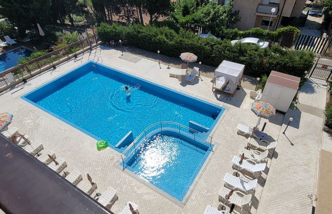 Menada Horizont Sunny Beach Apartments - Photo 7