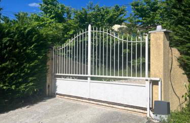 Chambre studio cuisine indépendant 2 pers piscine proche Thermes des Fumades - Foto 17