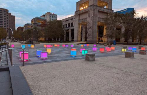 Chic Downtown Retreat Breweries, Murals & Music - Foto 55