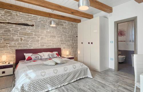 Villa Patrick-Luxury stone house in the center of Istria - Photo 39