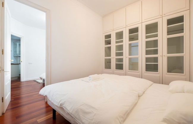 Stunning 4BR Apart in Sagrada Familia - Photo 6