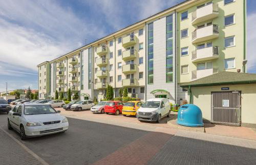 Apartament na Parterze z Parkingiem i Biurkiem do Pracy Zdalnej w Piasecznie by Noclegi Renters - Foto 26