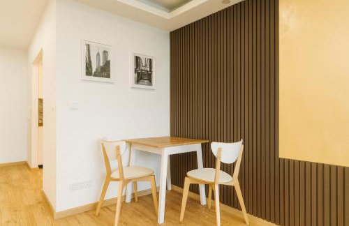 Modernes City Apartment in Top Lage, Balkon, kostenloser Parkplatz max 1,65m Höhe und 1,8m Breite - Foto 21