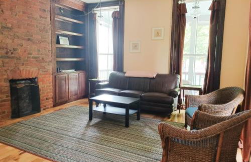 Huge 2 Bedroom House in the Heart of Northside! - Foto 7