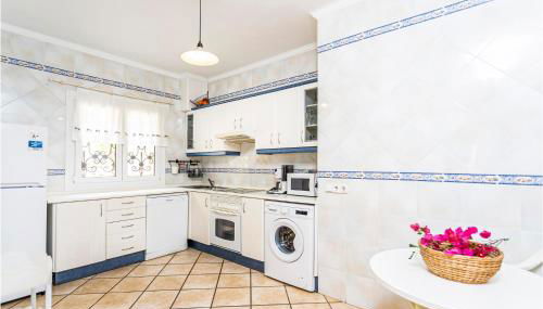 3 Bedroom Awesome Home In Porto Petro - Foto 4