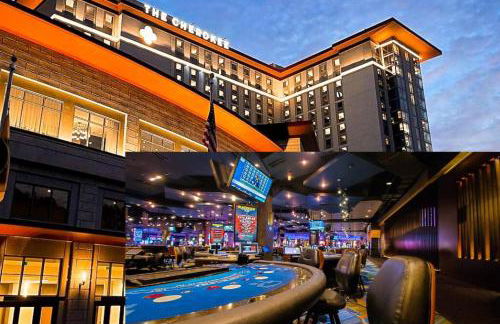 Condo with Stunning Mountain and 6th Green views near Harrahs Cherokee Bryson City - Foto 9