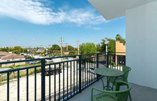 Roami at Grove 27 - Photo 44