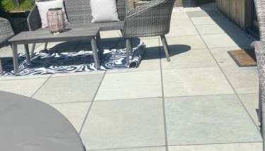 Studio Cabin Retreat with Hot Tub Sea and Downs views in Seaford with own garden - Foto 4