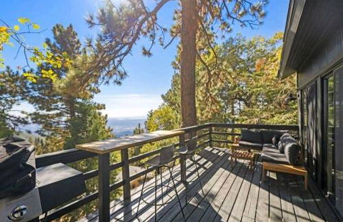 Updated Mountain Cabin Retreat with 180 views off Deck and Balcony - Foto 6