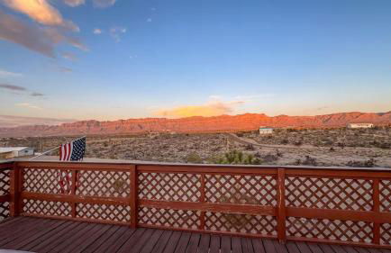 Desert View Retreat - Sleeps 22, Game Garage, Near Skywalk & Lake Mead - Foto 5