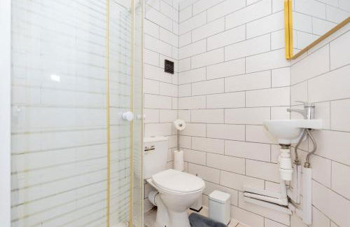 Open Mind Property - 4BR, 17 Guests & Free Parking - Foto 23