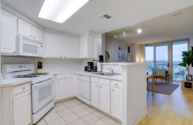 Sophisticated and Beautiful Condo - Foto 10