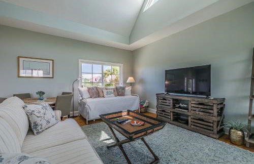 Seaside Bungalow With Million Dollar Views - Foto 8