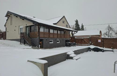 Natura Lux Holiday House with Pool and Jacuzzi - Foto 56