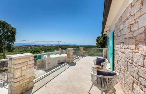 Lovely House Kristina with a pool - Photo 39