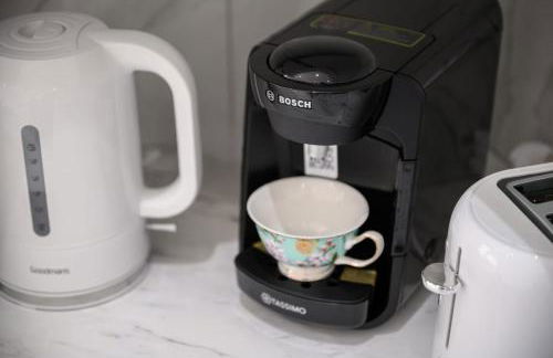 SLUXE Properties 4mins to Etihad Stadium and Coop live - Foto 15