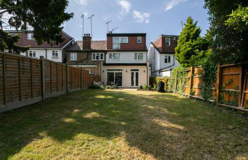 5 Bedroom, 3 Bathroom Modern House with Garden near Hampstead Heath Sleeps 10 - Foto 53