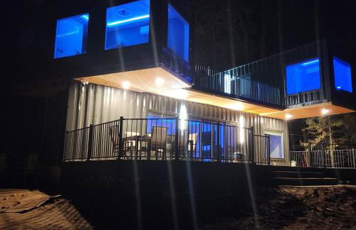 Unique 3-bed Lakefront Container Home - Foto 18