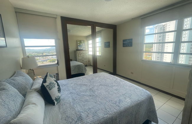 Ocean View 2 Bed 1 Bath 2 Parkings Pool - Photo 3