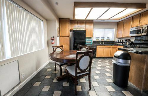 Private Oasis with Pool - Foto 34