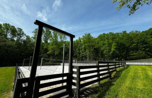 Couples Mirror Cabin- Reflections at Valley Bear Farms Resort - Foto 43