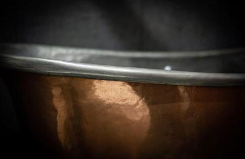 St Davids Hideaway with Roll-top Bath & Log Burner - Photo 12