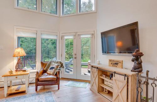 Ski-in Condo with Hot Tub on Burke Mtn Slopes! - Foto 5