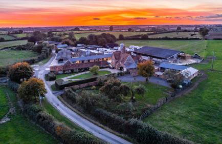 Cowley Farm, Preston Bissett, Buckingham - Foto 1