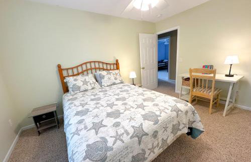 5 Bedroom Home in Old Homestead II - Photo 13