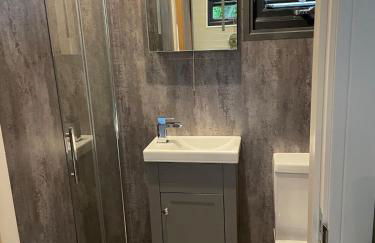 Berwyn Lodge with private hot tub - Foto 16