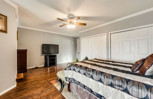 Beautiful Kayewood Waterfront Retreat - Photo 30