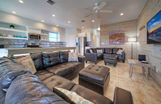 6bdr, Balcony w/ Bay View, Shared Pool + Boat Dock Keeper Red by Avantstay - Foto 8